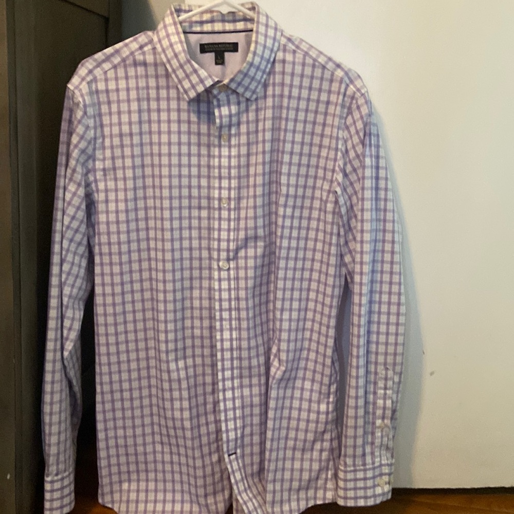 Non-iron tailored slim fit button up